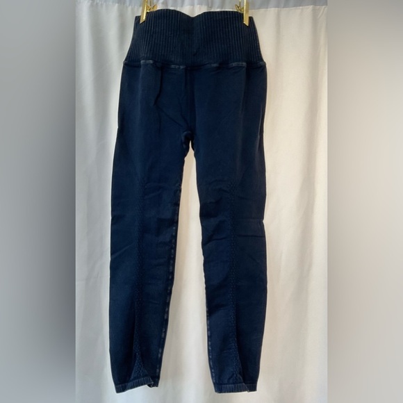 NWOT Good Karma Leggings - Picture 2 of 2